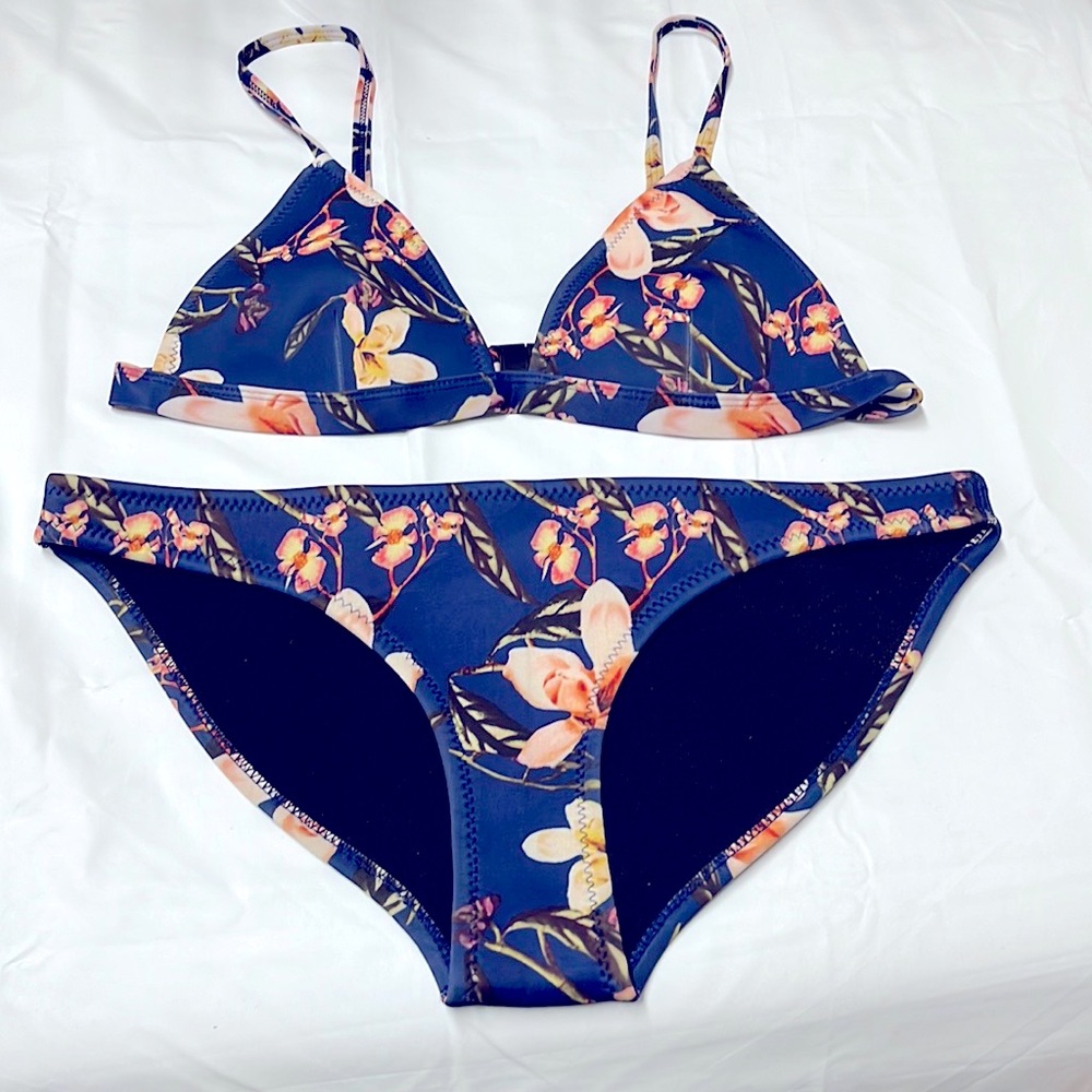 MuxiLove Blue Floral Neoprene Bikini Set | Size XLarge